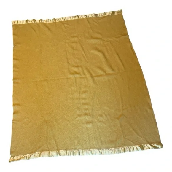 Vintage 100% Wool Kenwood Buttery Yellow Blanket 80”L 64”W - Picture 4 of 12
